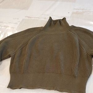 Story Green Turtleneck Sweater Long Sleeve